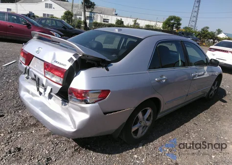 2004 Honda Accord 2.4 Ex z USA, uszkodzony, nr VIN 1HGCM56854A021083